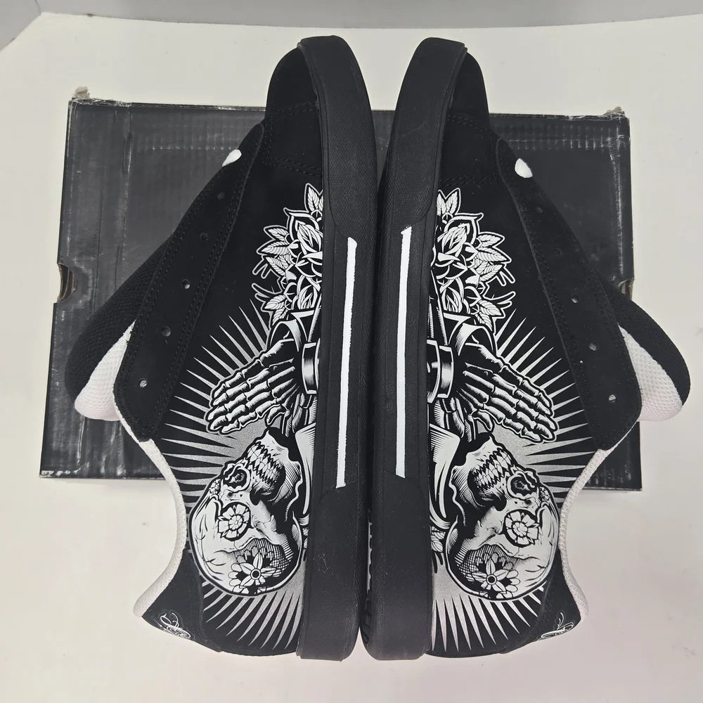 Osiris Serve x Maxx242 Prayers Black and White Graphic Sneakers Men's Size 8.5